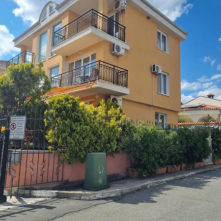 морски бряг 度假居 圣弗拉斯