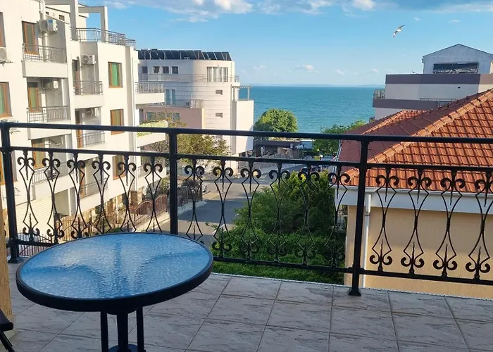 морски бряг *